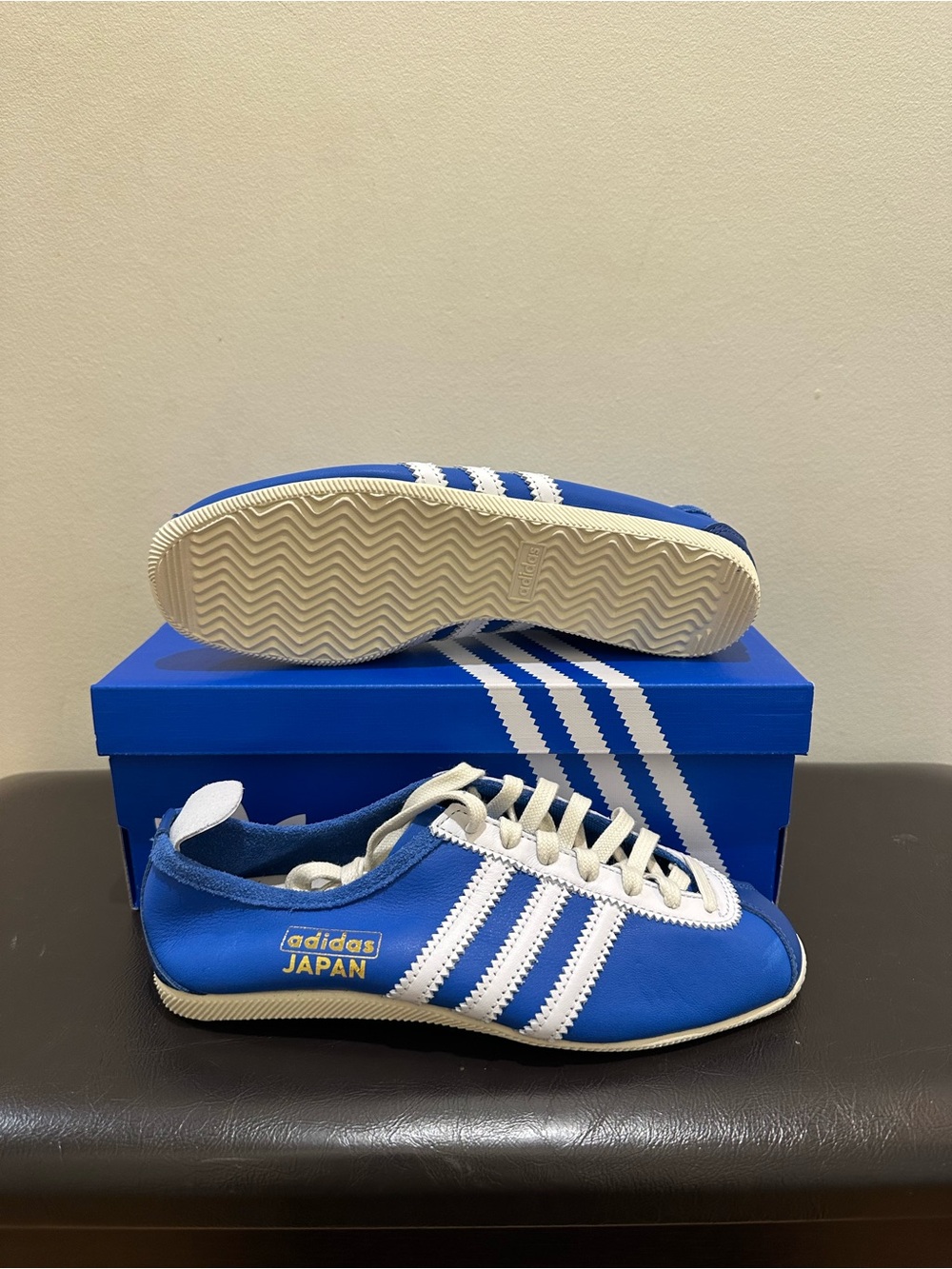 NIB Womens Adidas Originals Country Japan Sneakers JS3773 Bright Royal / Cloud W - Picture 5 of 8